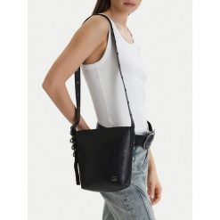 Torebka G-Star Raw. Czarne listonoszki damskie G-Star Raw, bez wzorów, bez dodatków. Za 199.99 zł.