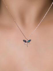 Lodie Silver Srebrny naszyjnik z elementem ozdobnym - dł. 43 cm rozmiar: onesize. Szare naszyjniki damskie Lodie Silver, z cyrkonią, srebrne. Za 43.99 zł.