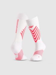 4F Skarpety narciarskie damskie - białe 35-38. Białe skarpetki damskie 4F, bez wzorów, ze skóry. Za 99.99 zł.