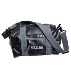 Torba Portfelowa Slam Wr Xs Dorosłych. Czarne torby sportowe SLAM, bez wzorów, z materiału, małe. Za 205.99 zł.