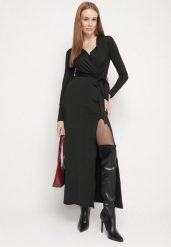 Czarna Sukienka Kopertowa z Wiskozą Zdobiona Rozcięciem i Wiązanym Paskiem Teslea. Czarne sukienki damskie Born2be, z aplikacjami, z wiskozy, eleganckie, bez ramiączek. Za 159.99 zł.