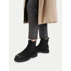 Sztyblety Lasocki. Czarne botki damskie Lasocki, bez obcasa, na płaskiej podeszwie, bez zapięcia. Za 249.99 zł.