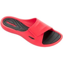 Klapki basenowe damskie Aquafeel "Profi Pool Shoe". Czerwone klapki damskie AQUAFEEL, bez wzorów, bez obcasa, bez zapięcia. Za 119.99 zł.