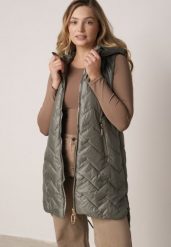 Zielona Przejściowa Kamizelka Pikowana o Długim Kroju z Kapturem i Naszywką Harmaste. Zielone kamizelki damskie Born2be, l, z aplikacjami, z jeansu, z kapturem. Za 139.99 zł.