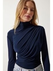 Happiness Istanbul Koszulka w kolorze granatowym rozmiar: 36. Niebieskie koszulki damskie Happiness Istanbul, bez wzorów, bez kołnierzyka, bez ramiączek. Za 65.99 zł.