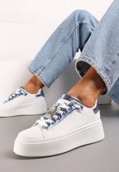 Biało-Niebieskie Sneakersy z Metaliczną Ozdobą z Cyrkoniami przy Sznurówkach Awenttes. Białe obuwie sportowe damskie Born2be, bez zapięcia. Za 49.99 zł.