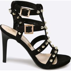 Carinii - Sandały by Maja Sablewska. Szare sandały damskie Carinii, z materiału. W wyprzedaży za 139.90 zł.