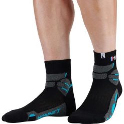 Skarpetki Monnet Mid Expert. Niebieskie skarpetki damskie MONNET, bez wzorów, z materiału. Za 109.50 zł.