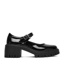 Półbuty DeeZee. Czarne czółenka damskie DeeZee, bez wzorów, bez obcasa, na obcasie, bez zapięcia. Za 159.99 zł.