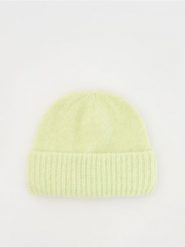 Czapka beanie - limonkowy. Czapki damskie Reserved, bez wzorów. W wyprzedaży za 12.99 zł.