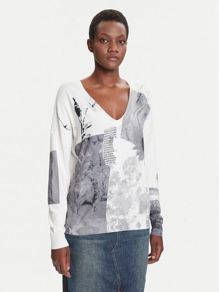 Desigual Sweter Gotemburgo 25WWJF15 Szary Regular Fit. Szare swetry klasyczne damskie Desigual, xl, z wiskozy, bez kołnierzyka. Za 219.99 zł.