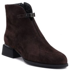 Skórzane botki damskie na obcasie czekoladowy brąz Gino Fabiani 26BT24-379. Brązowe botki damskie Gino Fabiani, ze skóry, eleganckie, bez obcasa, na obcasie, bez zapięcia. Za 319.99 zł.