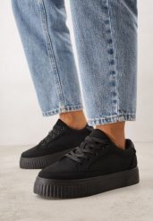 Czarne Sneakersy na Grubej Podeszwie z Tłoczeniem Larviona. Czarne obuwie sportowe damskie Born2be, z jeansu, bez zapięcia. Za 74.99 zł.