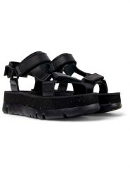 Camper Skórzane sandały w kolorze czarnym na obcasie rozmiar: 36. Czarne sandały damskie Camper, bez wzorów, ze skóry, z otwartym noskiem, bez obcasa, na koturnie, bez zapięcia. Za 260.99 zł.