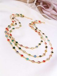 L'Atelier de Gaia Pozłacany naszyjnik z kryształami - dł. 50 cm rozmiar: onesize. Żółte naszyjniki damskie L'Atelier de Gaia, z kryształem, pozłacane. Za 88.02 zł.