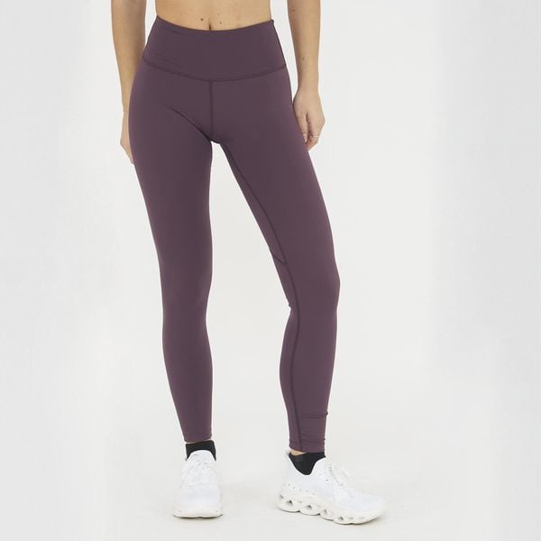 Legginsy treningowe CERBERO efekt push-up bordowy. Fioletowe legginsy damskie LEGEA, z elastanu, bez zapięcia, na fitness i siłownię. W wyprzedaży za 108.00 zł.