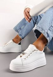 Biało-Czarne Sneakersy na Platformie z Metalowymi Zawieszkami i Cyrkoniami Nioko. Białe obuwie sportowe damskie Renee, przed kostkę, bez zapięcia. Za 89.99 zł.