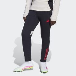 Spodnie treningowe Liverpool FC Tiro 25 Competition. Czarne spodnie sportowe damskie Adidas, bez wzorów, do piłki nożnej. Za 259.00 zł.