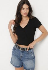 Czarny Prążkowany T-shirt z Bawełny z Dekoltem w Serek Filunira. Czarne t-shirty damskie Born2be, l, bez wzorów, z bawełny, bez kołnierzyka. Za 39.99 zł.