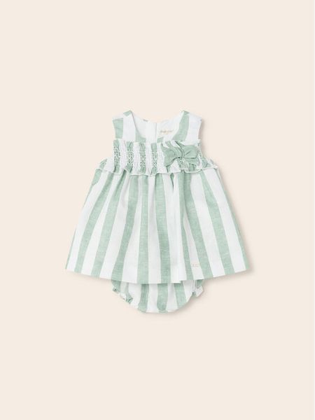 Mayoral Sukienka codzienna 1820 Niebieski. Niebieskie sukienki dziewczęce Mayoral, bez wzorów, z bawełny, bez ramiączek, proste. Za 129.99 zł.