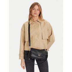 Torebka Guess. Czarne torebki klasyczne damskie Guess, bez dodatków. Za 307.99 zł.