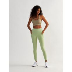 Legginsy fitness damskie Beshaped Lift Me Up z kieszeniami. Szare legginsy damskie BESHAPED, l, bez wzorów, z nylonu. W wyprzedaży za 169.15 zł.