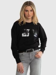 Bluza damska z aplikacją czarna Oneidea 906. Czarne bluzy damskie Big Star, l, z aplikacjami, z bawełny, bez kaptura. W wyprzedaży za 139.99 zł.