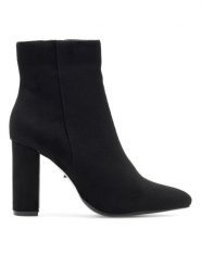 DeeZee Botki BRITT LS4690-19B Czarny. Czarne botki damskie DeeZee, z materiału, bez obcasa, na słupku, bez zapięcia. Za 159.99 zł.