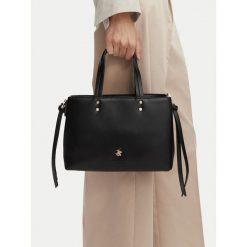 Torebka Beverly Hills Polo Club. Czarne torebki klasyczne damskie Beverly Hills Polo Club, bez dodatków. Za 249.99 zł.