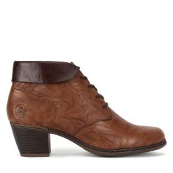 Trzewiki Rieker. Brązowe botki damskie Rieker, bez obcasa, na słupku, bez zapięcia. Za 311.00 zł.