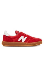 New Balance Sneakersy CT500FB Czerwony. Czerwone obuwie sportowe damskie New Balance, ze skóry, bez zapięcia. Za 349.99 zł.