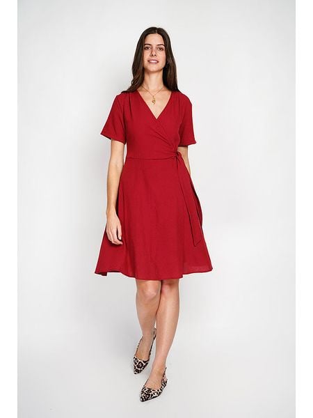 William de Faye Sukienka w kolorze czerwonym rozmiar: 36. Czerwone sukienki damskie William de Faye, bez wzorów, klasyczne, bez ramiączek. Za 104.89 zł.