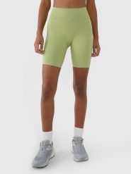 4F Szorty funkcyjne w kolorze zielonym rozmiar: M/L. Zielone spodenki sportowe damskie 4F, l, bez wzorów, z materiału, na fitness i siłownię. Za 44.92 zł.