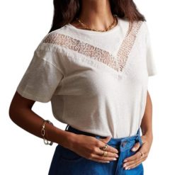 Koszulka turystyczna damska Superdry Chevrin Lace. Białe koszulki damskie Superdry, bez wzorów, z koronki, bez ramiączek. Za 100.05 zł.
