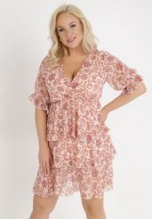 Różowa Sukienka Balapus. Czerwone sukienki damskie Born2be, bez wzorów, eleganckie, bez ramiączek. Za 189.99 zł.