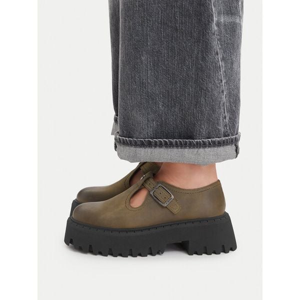 Półbuty G-Star Raw. Brązowe półbuty damskie G-Star Raw, bez wzorów, bez obcasa, na płaskiej podeszwie, bez zapięcia. Za 349.99 zł.