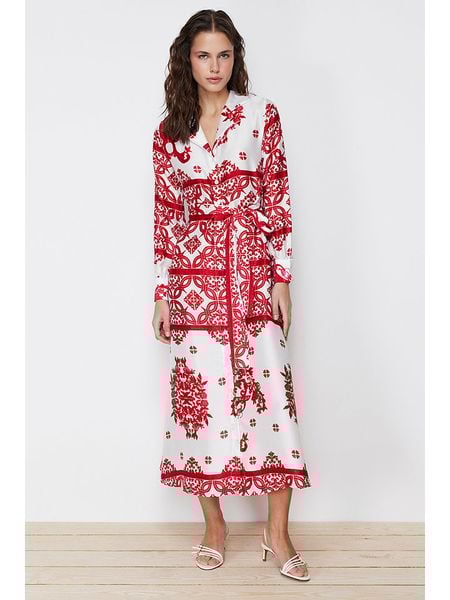 Trendyol Sukienka w kolorze czerwono-białym rozmiar: 38. Białe sukienki damskie Trendyol, bez wzorów, z tkaniny, retro, bez ramiączek. Za 123.53 zł.