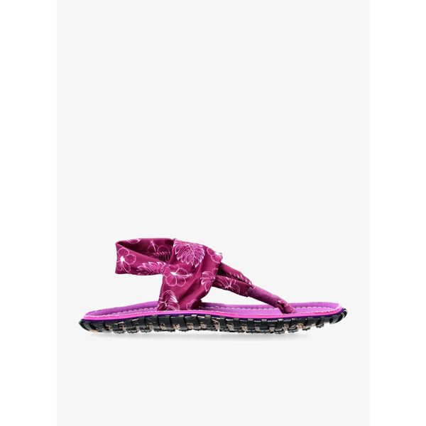 Sandały turystyczne damskie Gumbies Slingback Sandals. Czerwone sandały damskie Gumbies, bez wzorów, bez obcasa, bez zapięcia. Za 92.99 zł.