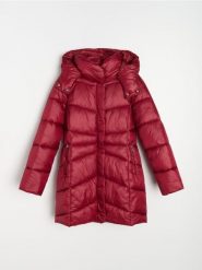 Długa pikowana kurtka z odpinanym kapturem - fioletowy. Fioletowe kurtki damskie Sinsay, l, bez wzorów. Za 89.99 zł.