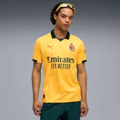 Koszulka piłkarska Puma AC Milan 25/26 Trzecia. Bluzki damskie Puma, m, bez wzorów, z materiału, sportowe, bez kołnierzyka, bez ramiączek. Za 459.99 zł.
