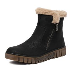 Botki Rieker. Czarne botki damskie Rieker, bez obcasa, na płaskiej podeszwie, bez zapięcia. Za 389.99 zł.