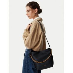 Torebka MICHAEL Michael Kors. Czarne torebki klasyczne damskie MICHAEL Michael Kors, bez dodatków. Za 1,329.00 zł.