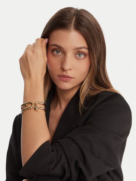 Furla Bransoletka Mianuvola Bangle Band WJ00266-MT0000-ORO000-1-007-20-CN-L Złoty. Żółte bransoletki damskie Furla, metalowe. Za 609.99 zł.
