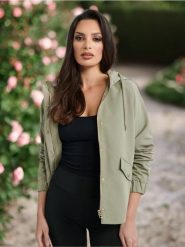 Kurtka parka - zielony. Zielone kurtki damskie Sinsay, l, z kapturem. Za 79.99 zł.