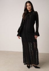 Czarna Koronkowa Sukienka o Taliowanym Kroju z Wiązaniem przy Dekolcie Nevellirae. Czarne sukienki damskie Born2be, bez wzorów, z koronki, eleganckie, bez ramiączek. Za 169.99 zł.