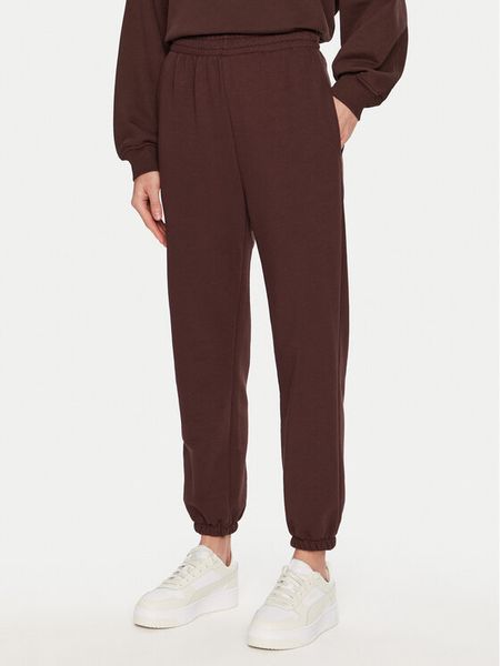ViCOLO Spodnie dresowe TS0553 Brązowy Regular Fit. Brązowe spodnie dresowe damskie ViCOLO, s, bez wzorów, z bawełny. Za 179.99 zł.