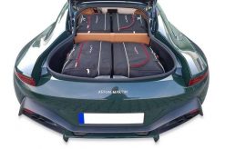 Aston Martin Vantage 2017+ Torby Do Bagażnika 4 Szt. Czarne torby podróżne KJUST, bez wzorów, z kauczuku. Za 998.00 zł.