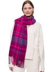 Triumph Szal w kolorze różowo-niebieskim rozmiar: 36-42. Różowe szaliki damskie Triumph, bez wzorów, z materiału. Za 91.34 zł.