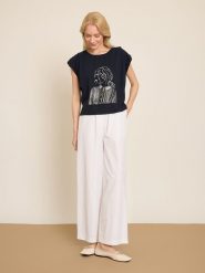 BGN Koszulka w kolorze granatowym rozmiar: 36. Niebieskie bluzki damskie BGN, bez wzorów, bez kołnierzyka, bez ramiączek. Za 56.99 zł.