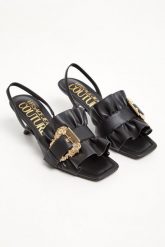 Szpilki VERSACE JEANS COUTURE. Szpilki damskie Versace Jeans Couture, bez wzorów, z jeansu, bez obcasa, na szpilce, bez zapięcia. W wyprzedaży za 839.25 zł.